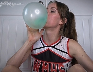 Cheer_for_Maddys_Huge_Bubbles